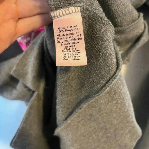 Juicy Couture Sequin Lips Sweater Pink Red Gray Size Medium - Picture 11 of 13